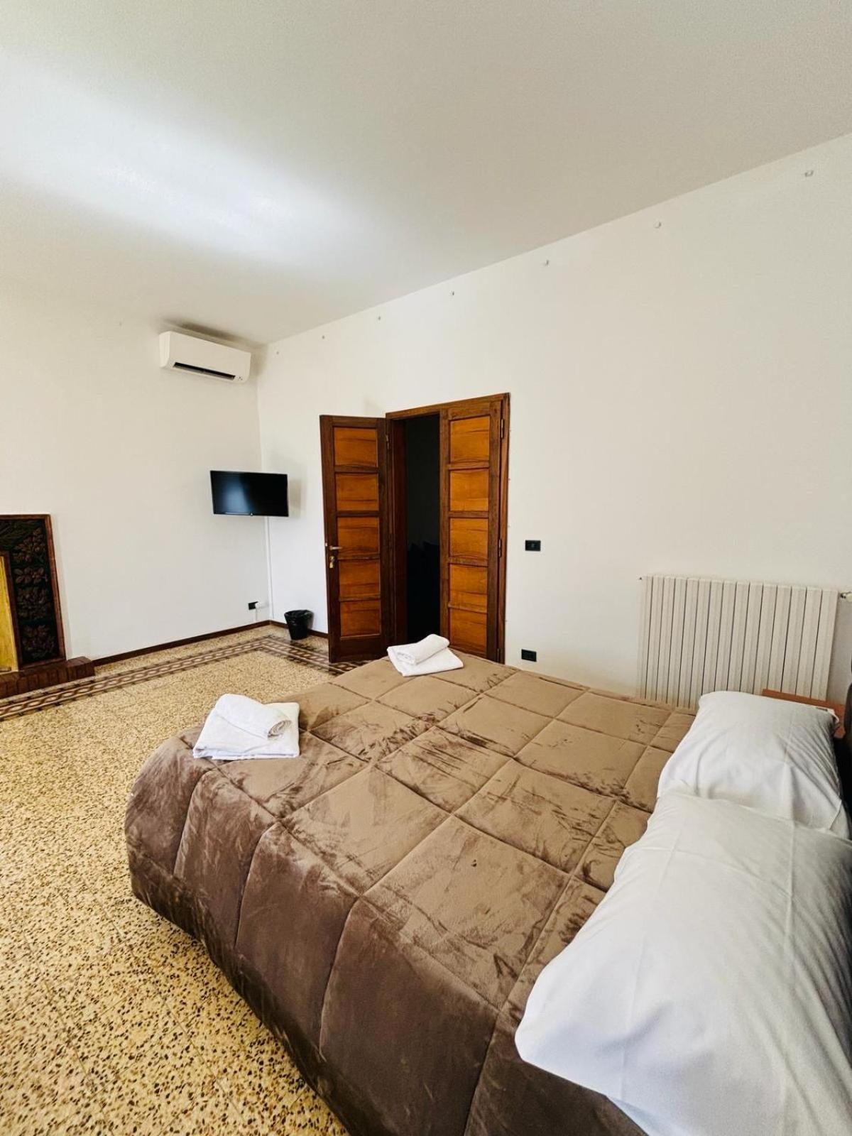Best Bnb Albizi 佛罗伦萨 外观 照片