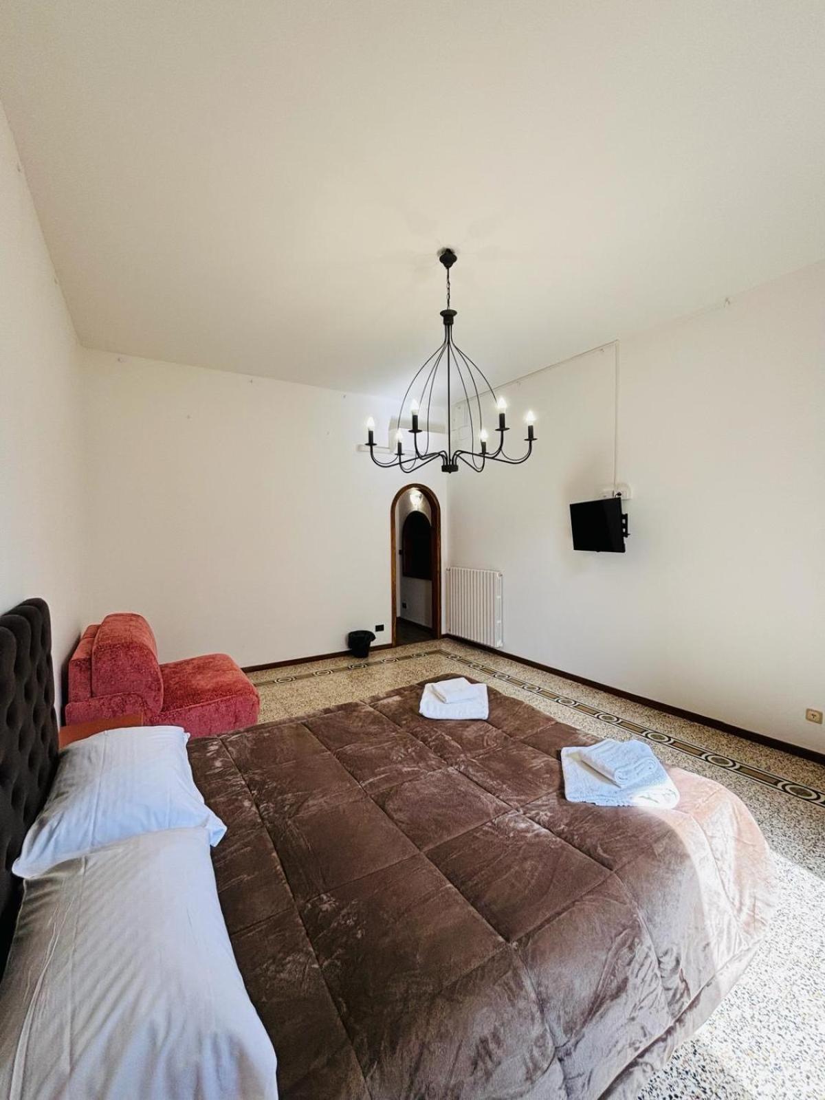 Best Bnb Albizi 佛罗伦萨 外观 照片